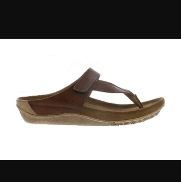 Shoes - Picture 3 of 3